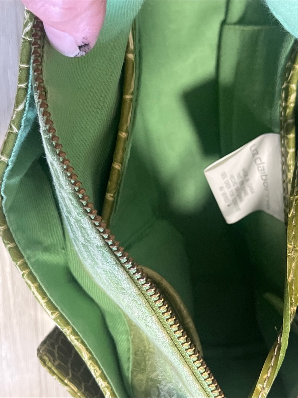 Liz Claiborne Y2K Vintage Lime Green monogram faux croc accents Crossbody Bag - Picture 4 of 7